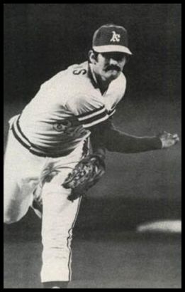 73-28a Rollie Fingers